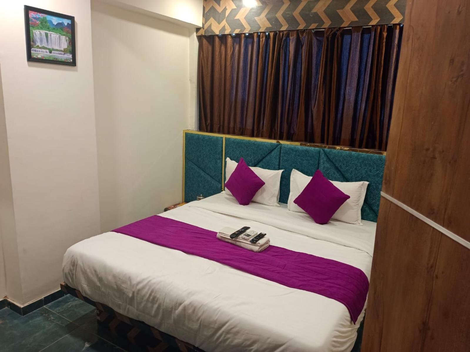Hotel Karnavati Ahmedabad Luaran gambar