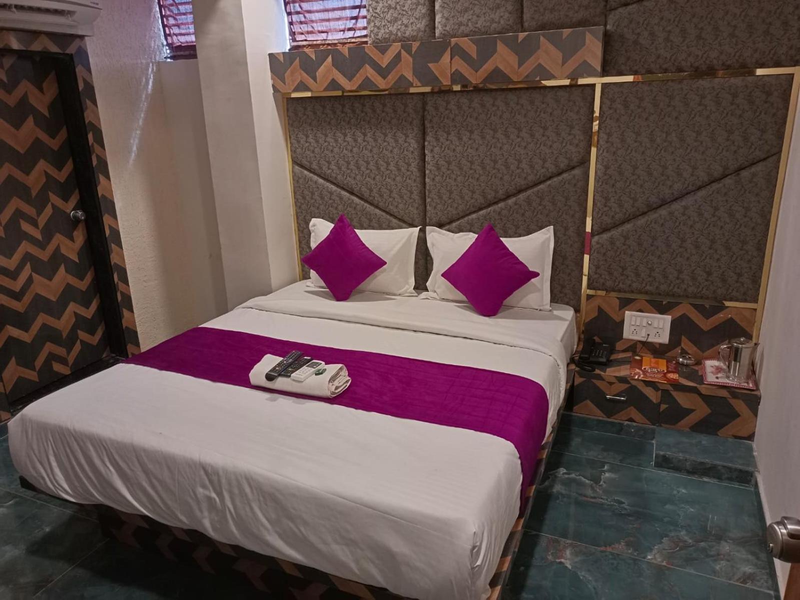 Hotel Karnavati Ahmedabad Luaran gambar